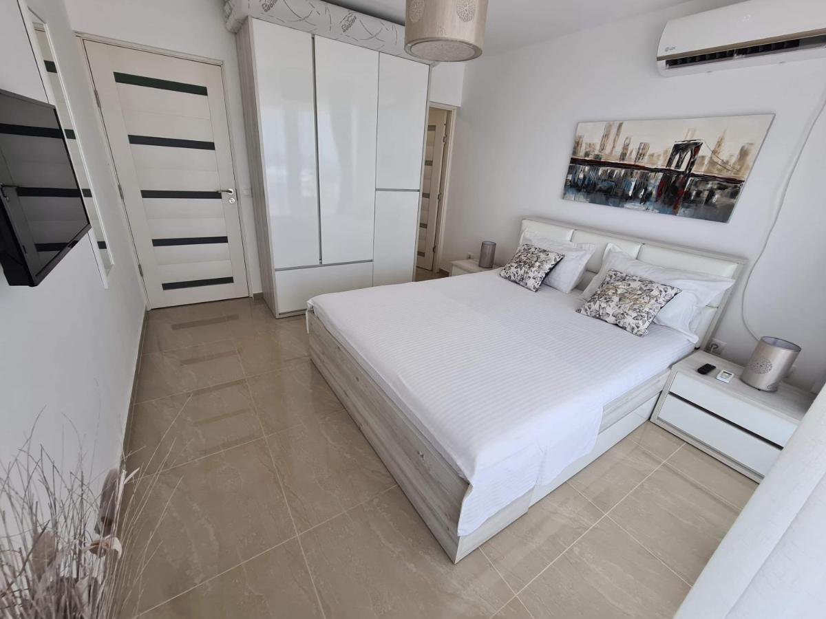 Ferienwohnung Briza Pe Promenada Năvodari Exterior foto