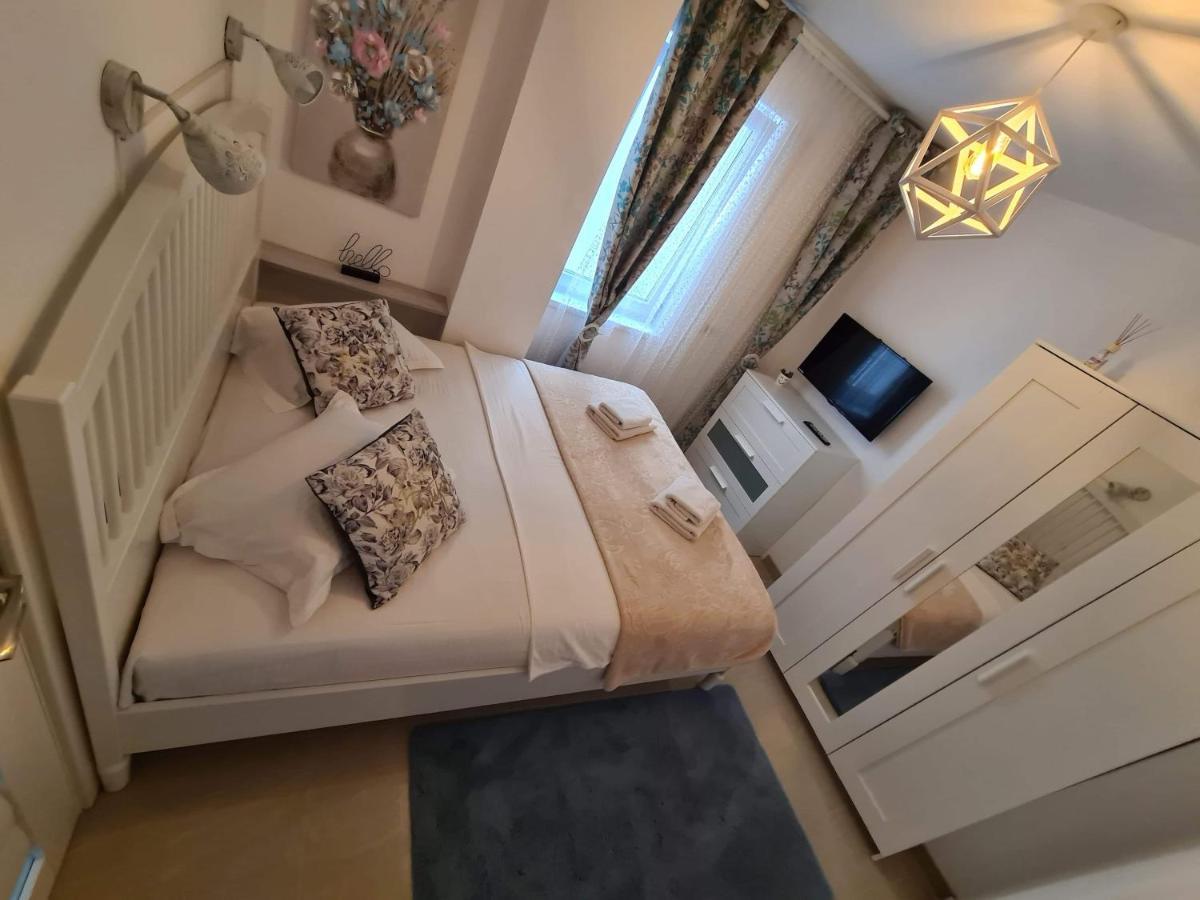 Ferienwohnung Briza Pe Promenada Năvodari Exterior foto