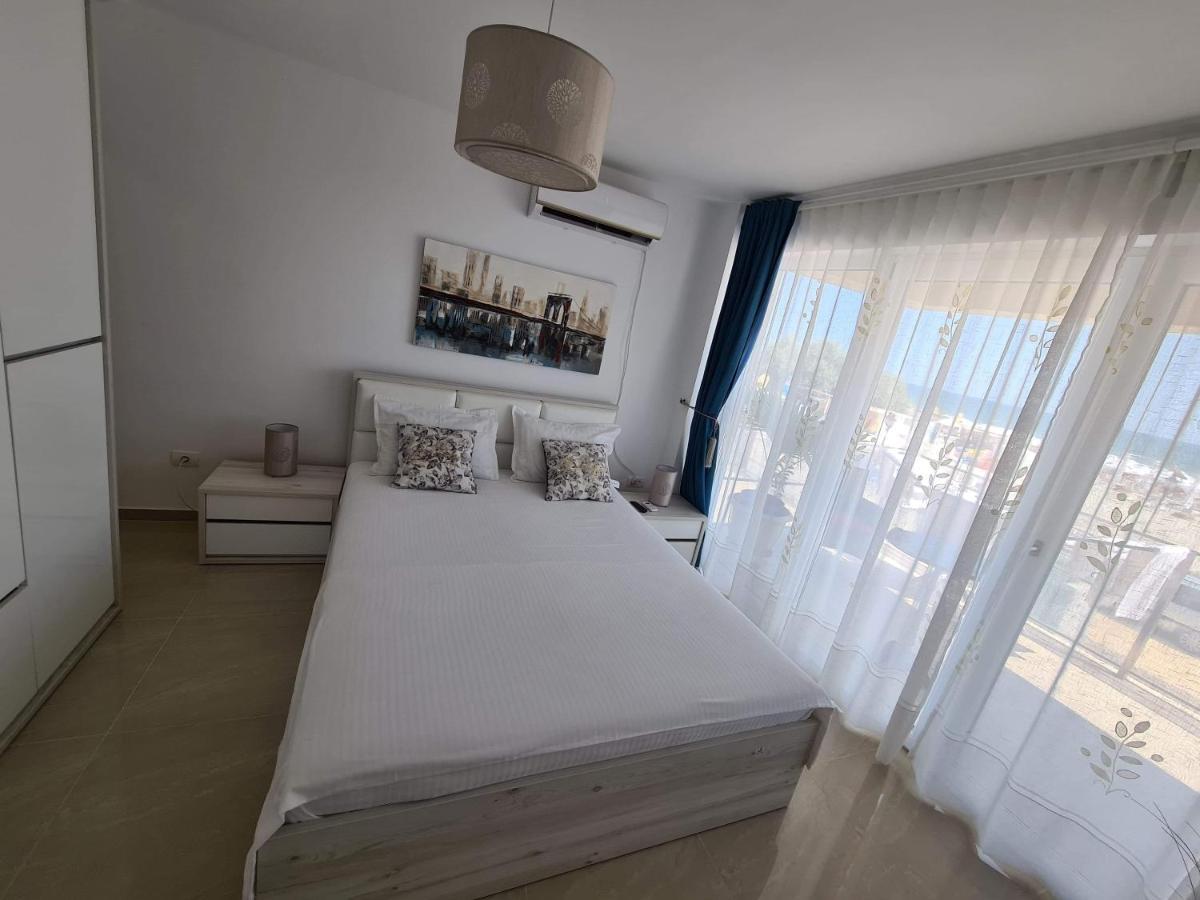 Ferienwohnung Briza Pe Promenada Năvodari Exterior foto