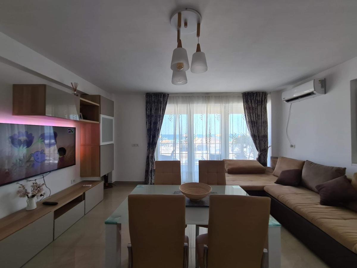 Ferienwohnung Briza Pe Promenada Năvodari Exterior foto
