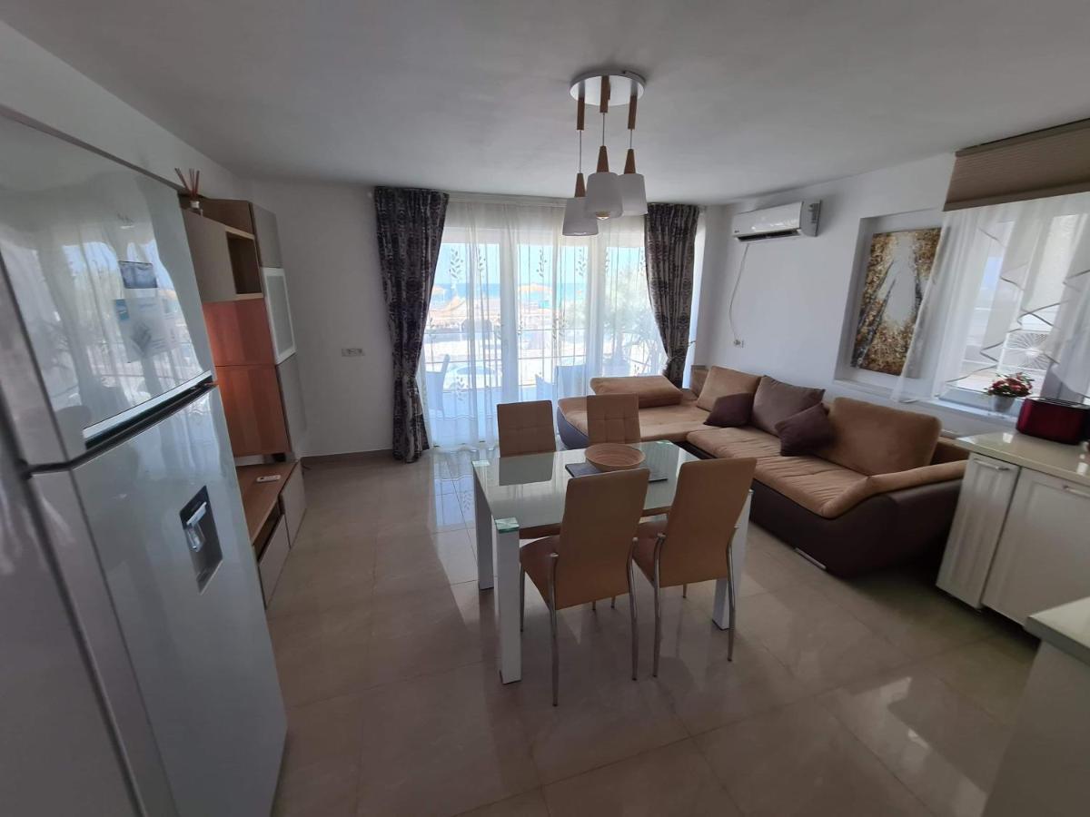 Ferienwohnung Briza Pe Promenada Năvodari Exterior foto