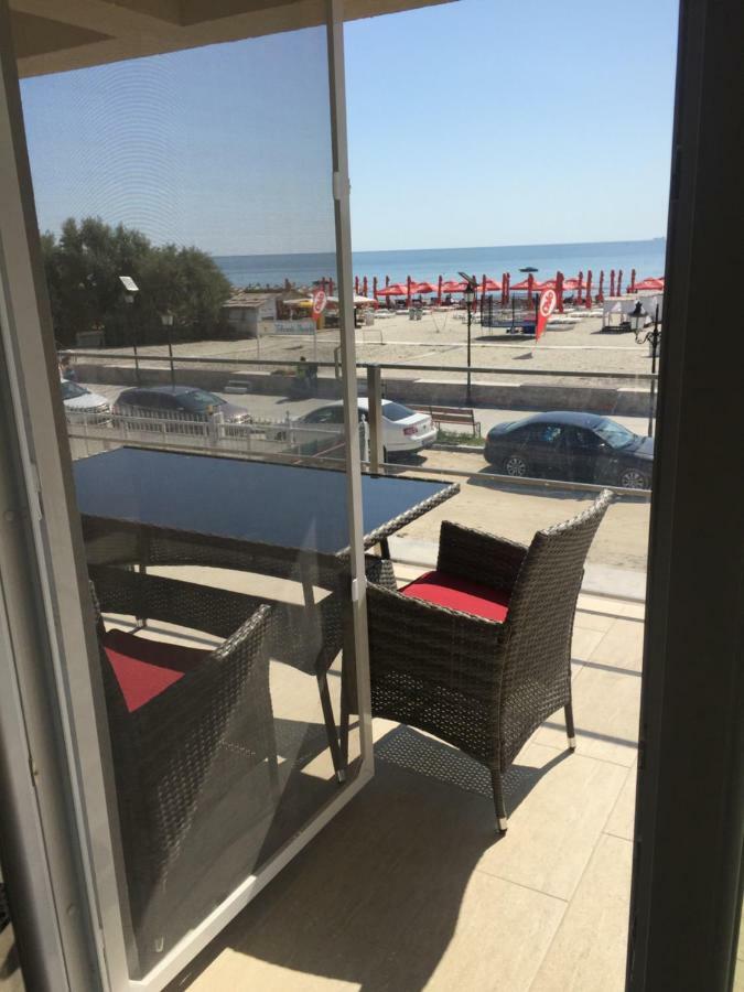 Ferienwohnung Briza Pe Promenada Năvodari Exterior foto
