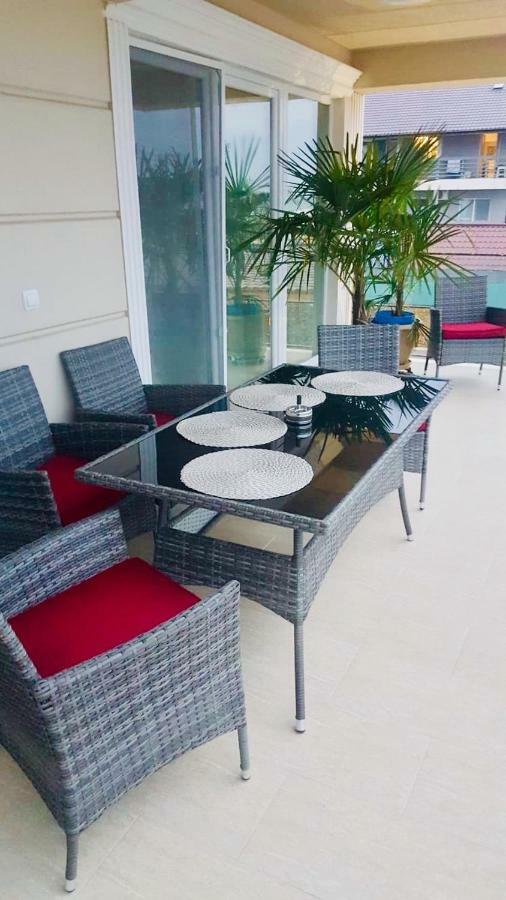 Ferienwohnung Briza Pe Promenada Năvodari Exterior foto